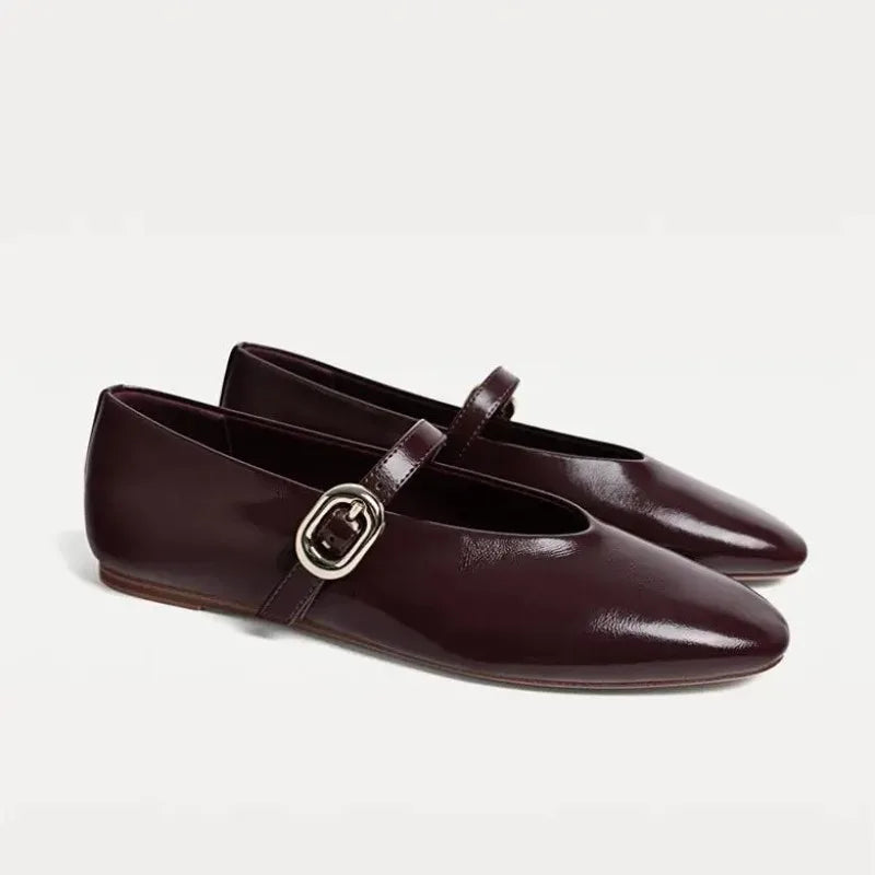 Roslyn | Glossy Mary Janes